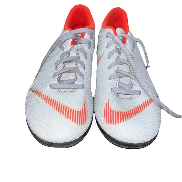 Nike 6Y Mercurial Vapor 12 Club Soccer Cleats Grey/Light Crimson Football Size‎ - Picture 2 of 6